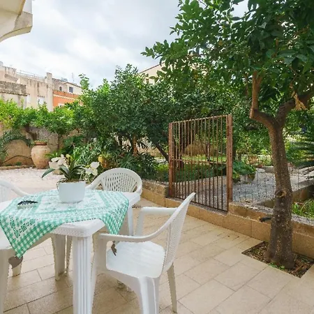 Il Giardino Di Antonella Апартаменты *