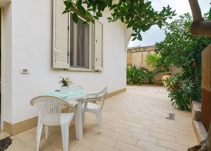 Il Giardino Di Antonella Апартаменты Эриче